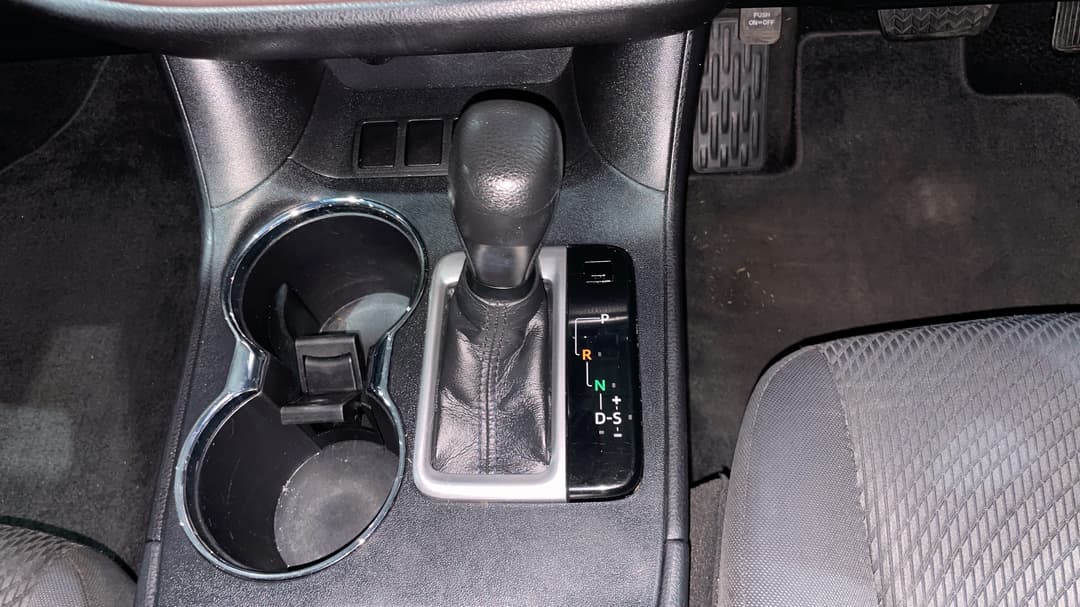 2019 Toyota Kluger Gx (4x2), Automatic, 150398 km, Gear Lever 