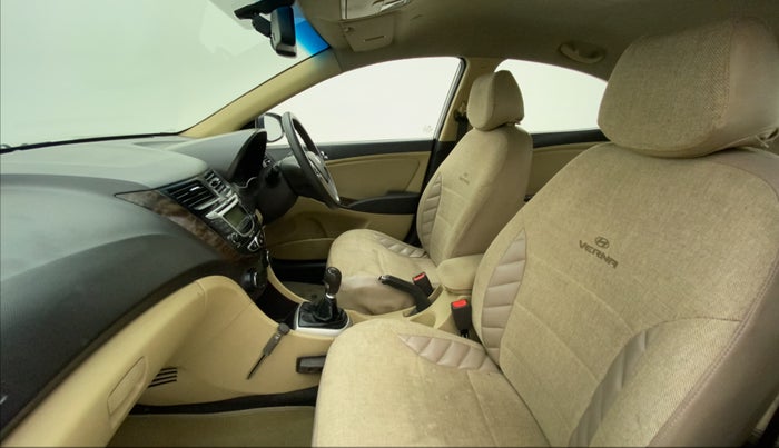 2012 Hyundai Verna FLUIDIC 1.6 VTVT EX, Petrol, Manual, 78,912 km, Right Side Front Door Cabin