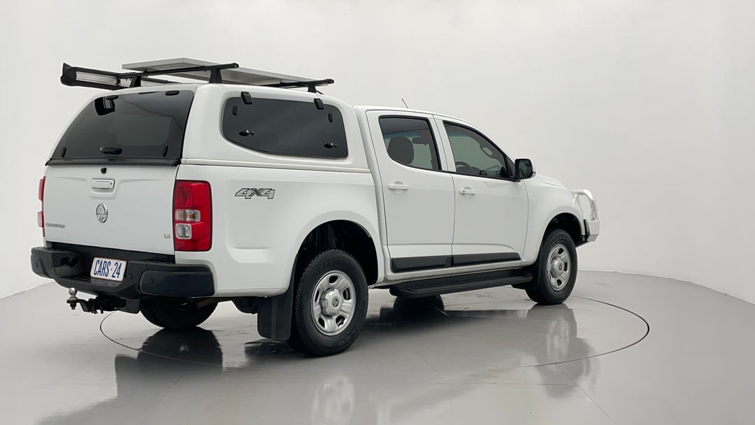 Right Back Diagonal (45- Degree) View