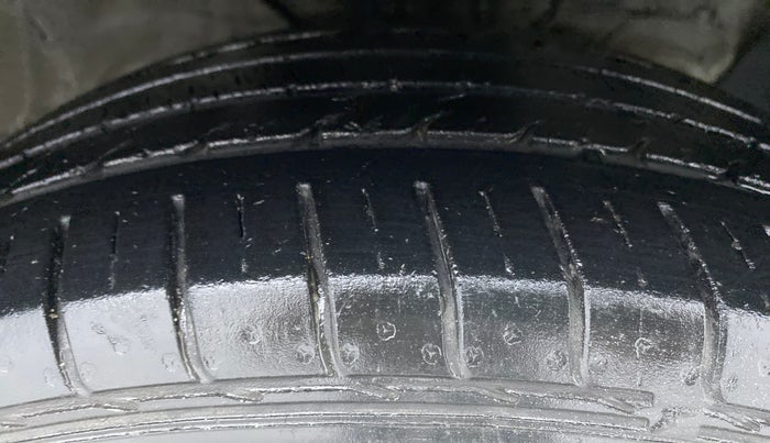 2016 Hyundai Creta 1.6 S, Petrol, Manual, 57,449 km, Right Front Tyre Tread