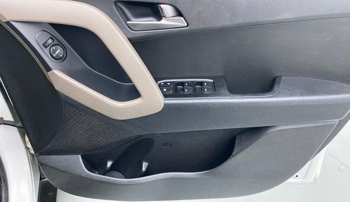 2016 Hyundai Creta 1.6 S, Petrol, Manual, 57,449 km, Driver Side Door Panels Control