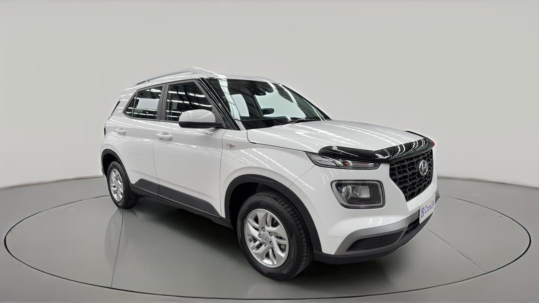 2025 Hyundai Venue Venue, Automatic, 6264 km, Right Front Diagonal (45- Degree) View