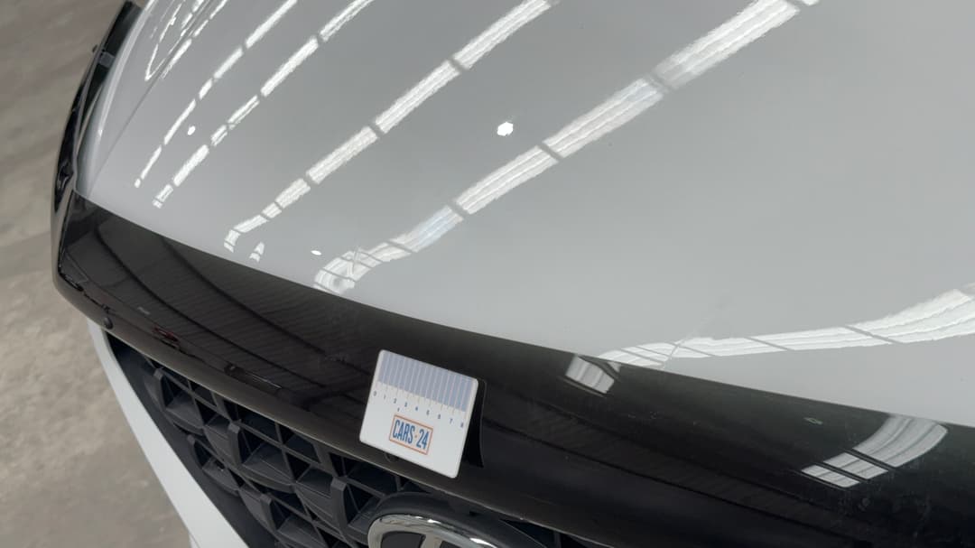 2025 Hyundai Venue Venue, Automatic, 6264 km, Bonnet Dent