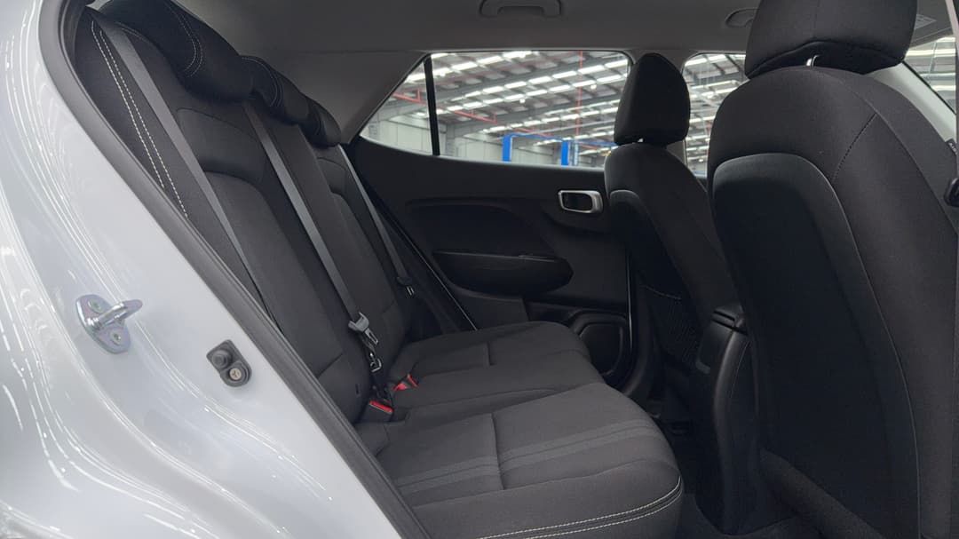 2025 Hyundai Venue Venue, Automatic, 6264 km, Right Side Rear Door Cabin View