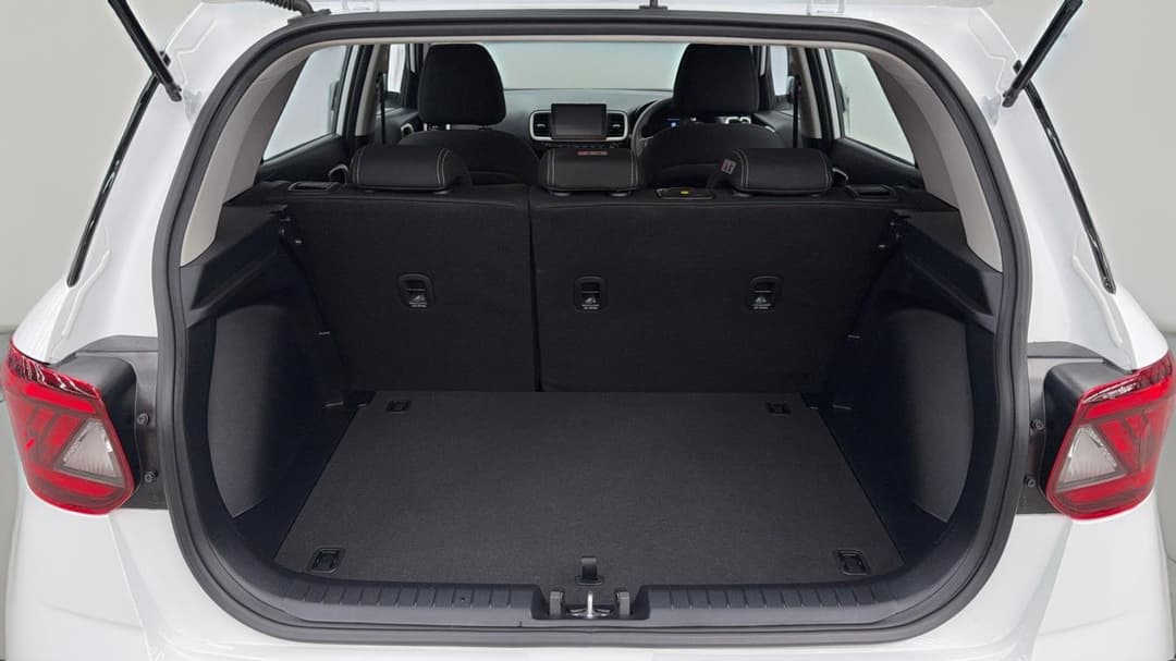 2025 Hyundai Venue Venue, Automatic, 6264 km, Boot Inside View
