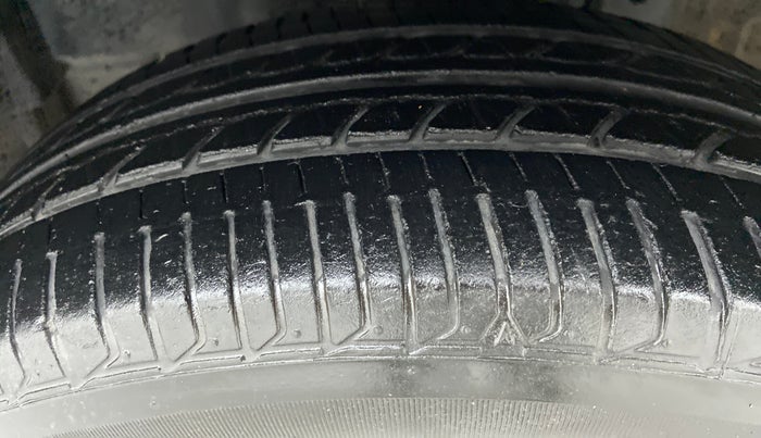 2018 Honda Jazz 1.2 SV MT, Petrol, Manual, 24,204 km, Left Front Tyre Tread