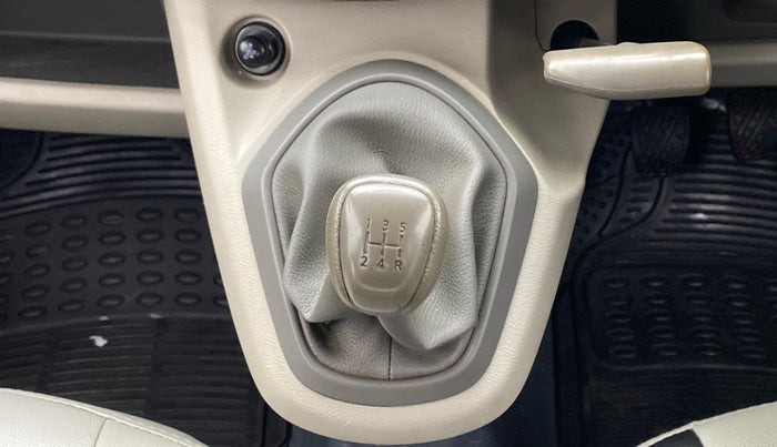 2014 Datsun Go T, Petrol, Manual, 78,416 km, Gear Lever
