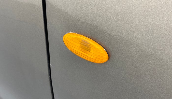 2014 Datsun Go T, Petrol, Manual, 78,416 km, Right fender Indicator light - Not working