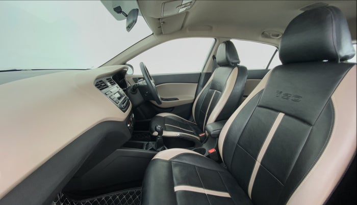 2015 Hyundai Elite i20 MAGNA 1.2, Petrol, Manual, 66,203 km, Right Side Front Door Cabin