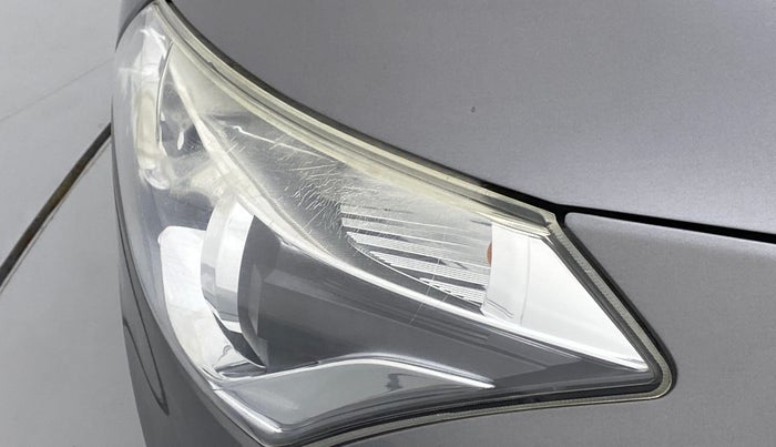 2017 Maruti Ciaz ZETA 1.4 VVT, Petrol, Manual, 50,475 km, Left headlight - Faded