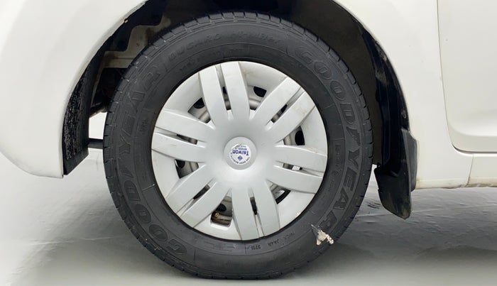 2011 Hyundai Eon ERA, Petrol, Manual, 17,080 km, Left Front Wheel