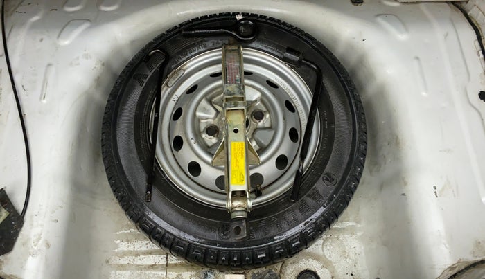 2011 Hyundai Eon ERA, Petrol, Manual, 17,080 km, Spare Tyre