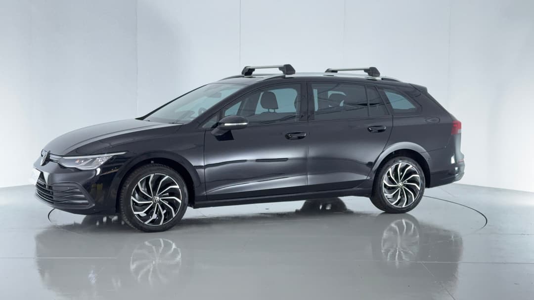 2022 Volkswagen Golf 110tsi Life, Automatic, 56580 km, Left Front Diagonal (45- Degree) View