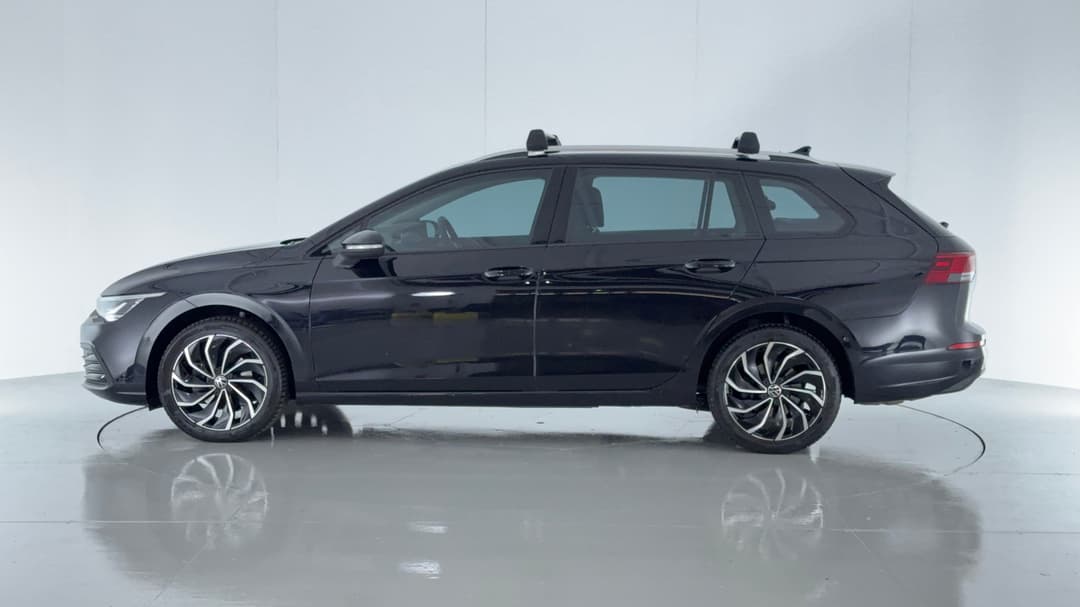 2022 Volkswagen Golf 110tsi Life, Automatic, 56580 km, Left Side View
