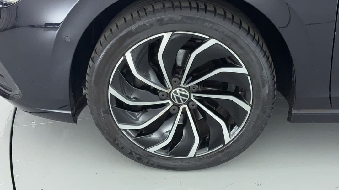 2022 Volkswagen Golf 110tsi Life, Automatic, 56580 km, Left Front Wheel