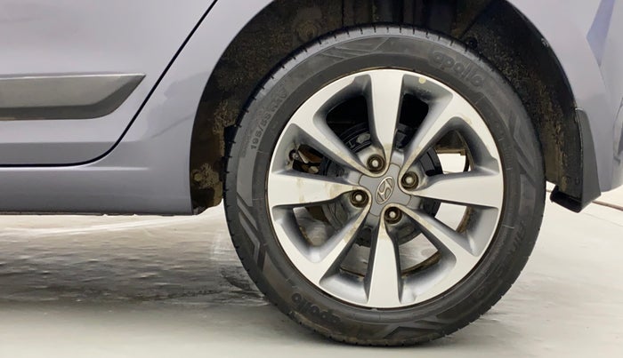 2015 Hyundai Elite i20 SPORTZ (O) 1.2, Petrol, Manual, 20,534 km, Left Rear Wheel