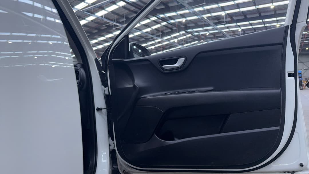 2022 Kia Stonic S, Automatic, 57701 km, Speaker View
