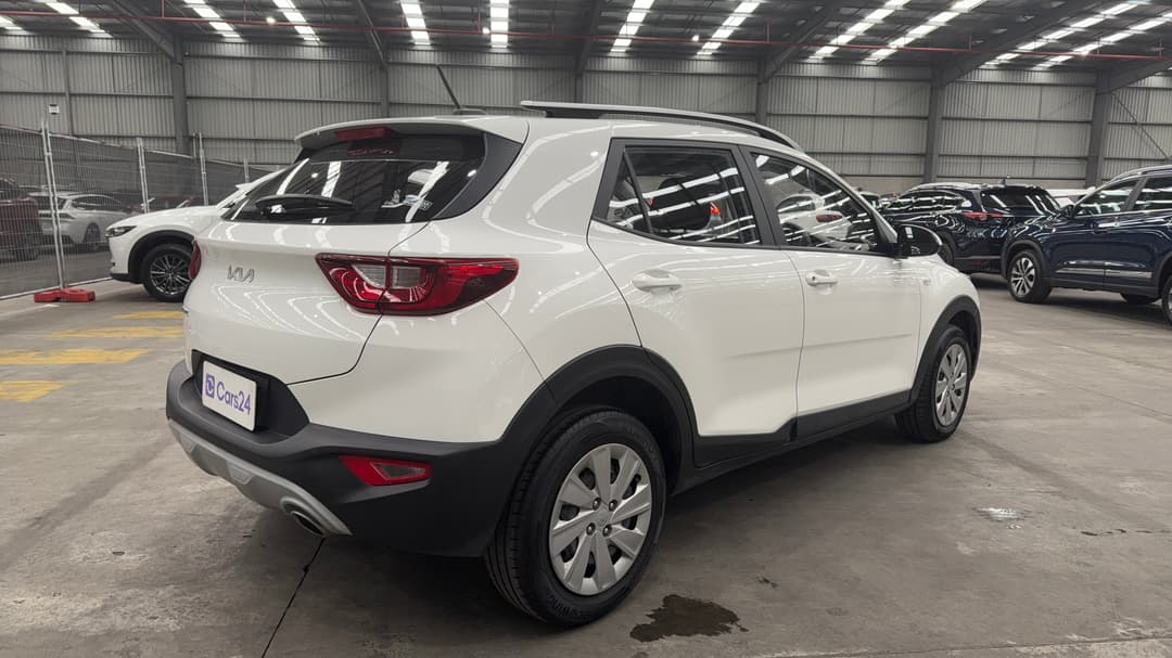 2022 Kia Stonic S, Automatic, 57701 km, Right Back Diagonal (45- Degree) View