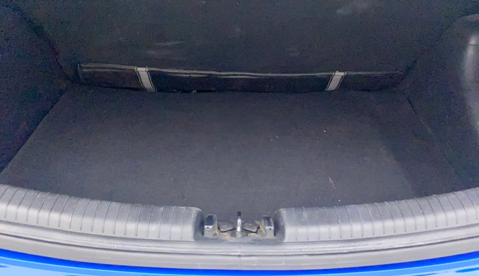 2019 Hyundai Grand i10 MAGNA 1.2 KAPPA VTVT, Petrol, Manual, 52,965 km, Boot Inside