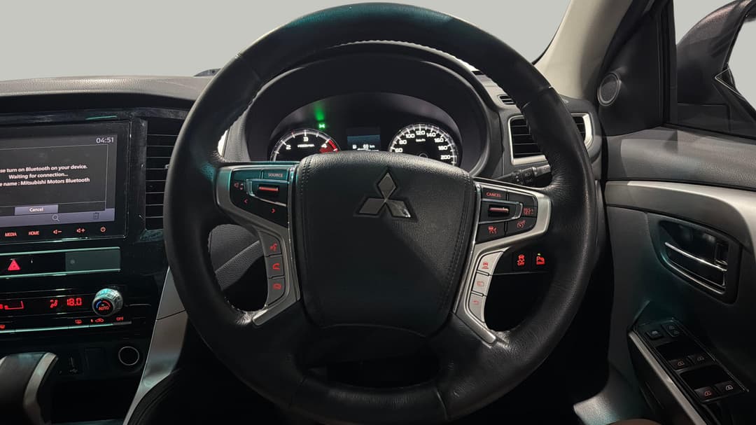 2022 Mitsubishi Pajero Sport Glx (2WD) 5 Seat, Automatic, 68536 km, Steering Wheel Close-up