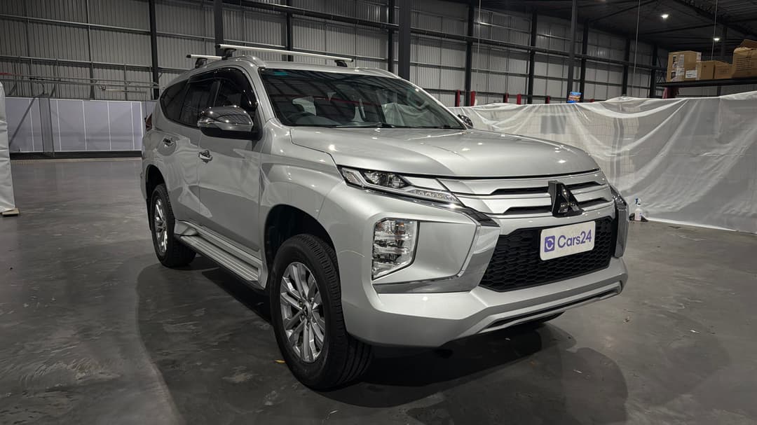 2022 Mitsubishi Pajero Sport Glx (2WD) 5 Seat, Automatic, 68536 km, Right Front Diagonal (45- Degree) View