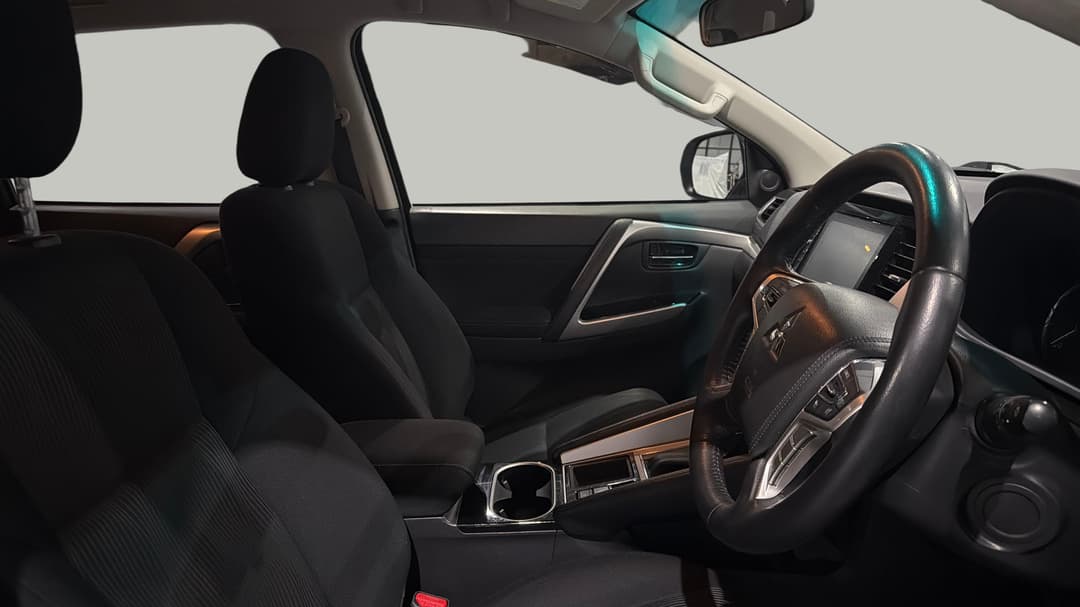 2022 Mitsubishi Pajero Sport Glx (2WD) 5 Seat, Automatic, 68536 km, Right Side Front Door Cabin View