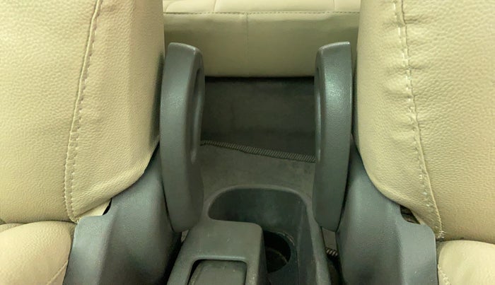 2011 Hyundai i10 MAGNA 1.2 KAPPA2, Petrol, Manual, 17,092 km, Driver Side Adjustment Panel