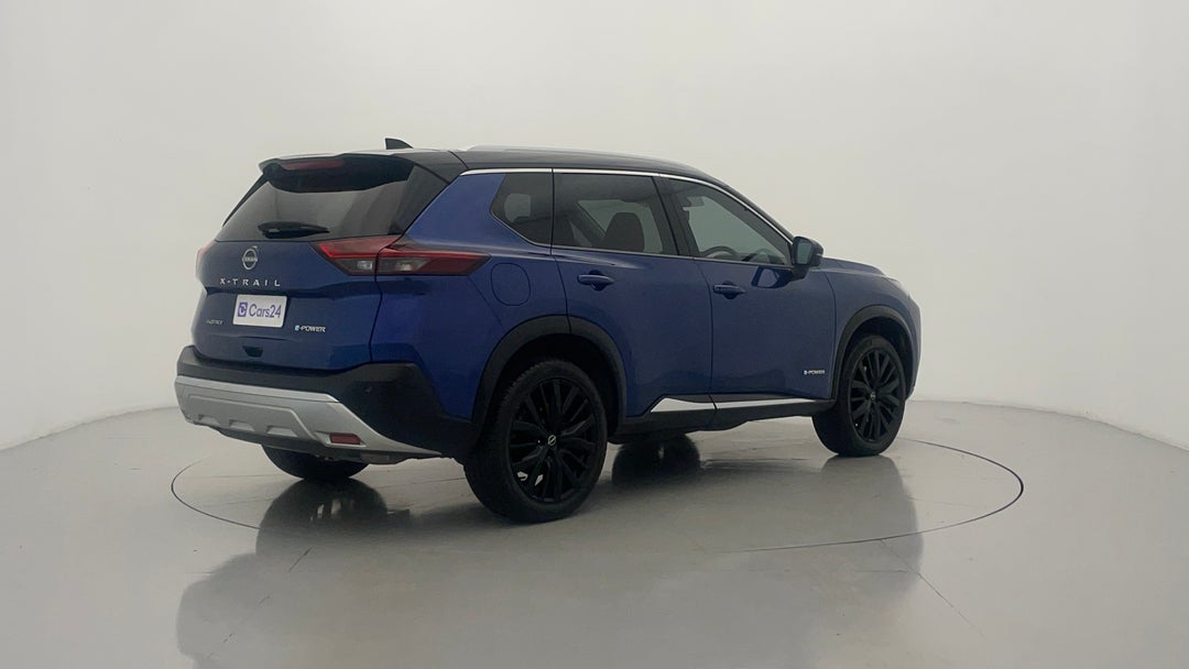 Right Back Diagonal (45- Degree) View