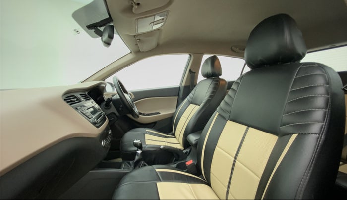 2016 Hyundai Elite i20 ASTA 1.2, Petrol, Manual, 46,947 km, Right Side Front Door Cabin