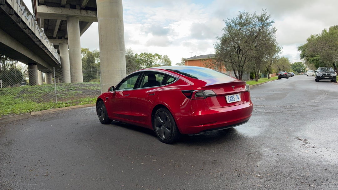 Left Back Diagonal (45- Degree) View