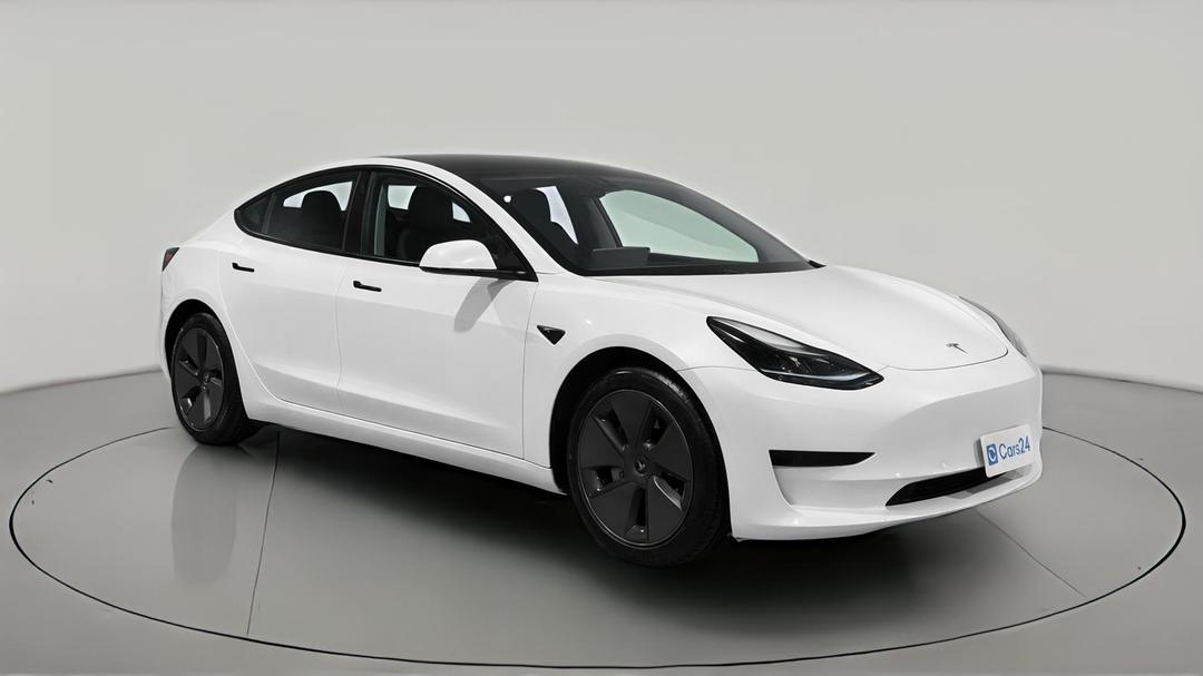 2021 Tesla Model 3 Standard Range Plus RWD, Automatic, 42960 km, Right Front Diagonal (45- Degree) View