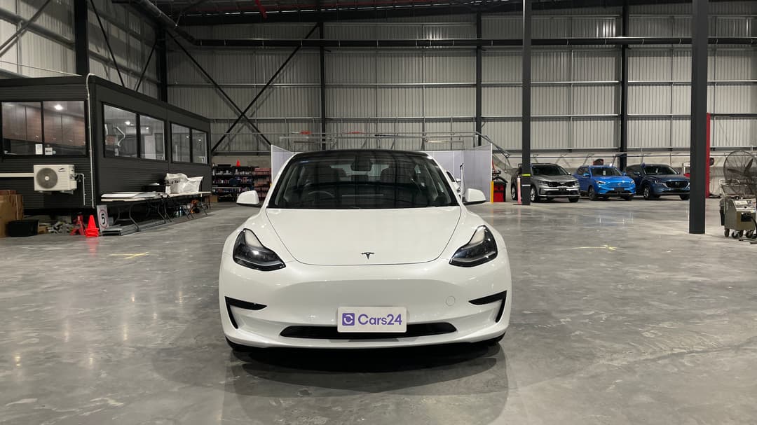 2021 Tesla Model 3 Standard Range Plus RWD, Automatic, 42960 km, Front View
