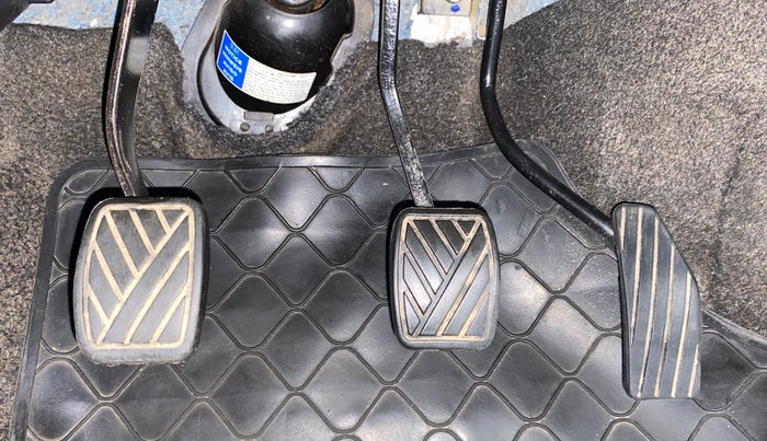 2018 Maruti Wagon R 1.0 VXI OPT, Petrol, Manual, 43,806 km, Pedals