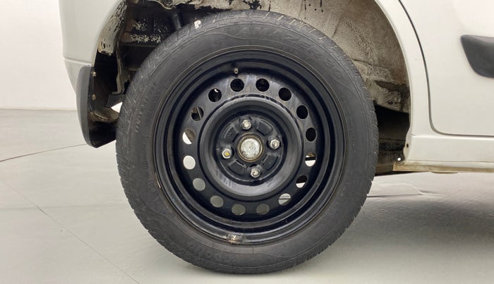 2018 Maruti Wagon R 1.0 VXI OPT, Petrol, Manual, 43,806 km, Right Rear Wheel