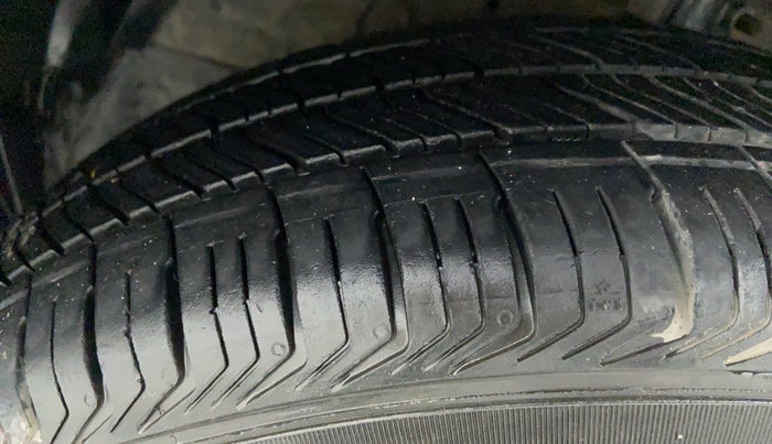 2012 Maruti Swift Dzire VDI BS IV, Diesel, Manual, 1,46,007 km, Left Front Tyre Tread