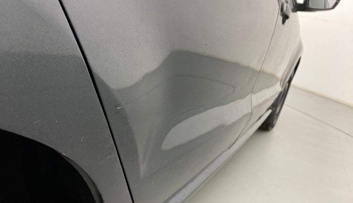 2018 Volkswagen Ameo COMFORTLINE 1.0L, Petrol, Manual, 31,183 km, Right rear door - Slightly dented