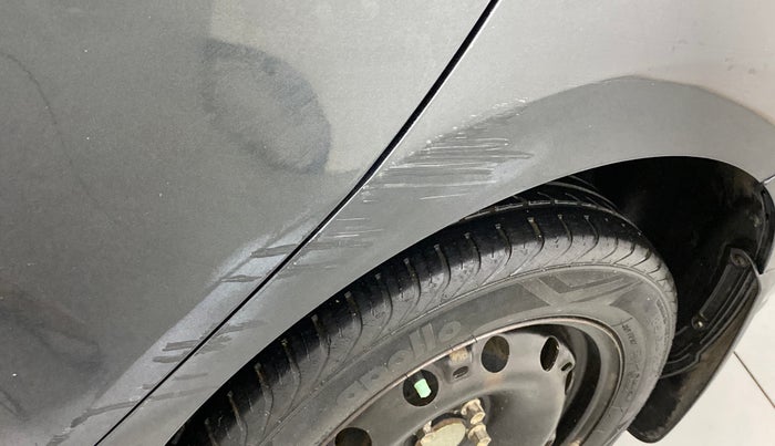 2018 Volkswagen Ameo COMFORTLINE 1.0L, Petrol, Manual, 31,183 km, Left quarter panel - Minor scratches
