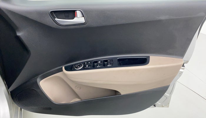 2017 Hyundai Grand i10 Sportz(O) 1.2 MT, Petrol, Manual, 35,162 km, Driver Side Door Panels Control