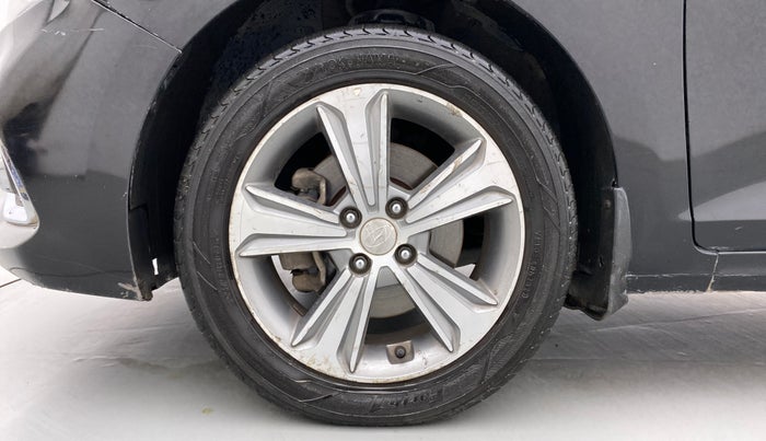 2019 Hyundai Verna 1.6 CRDI SX + AT, Diesel, Automatic, 67,733 km, Left Front Wheel