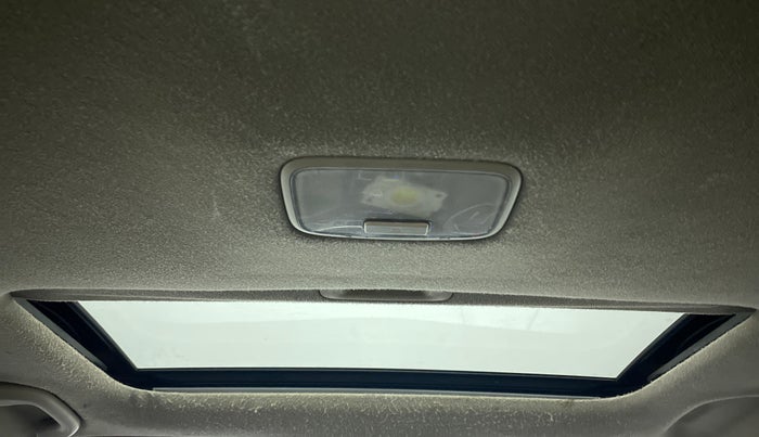 2019 Hyundai Verna 1.6 CRDI SX + AT, Diesel, Automatic, 67,370 km, Moonroof/ Sunroof