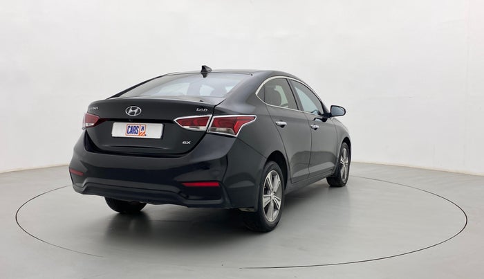 2019 Hyundai Verna 1.6 CRDI SX + AT, Diesel, Automatic, 67,370 km, Right Back Diagonal