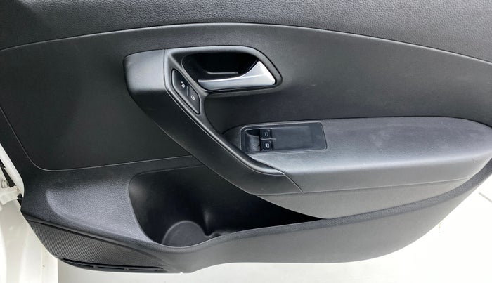 2019 Volkswagen Ameo Trendline 1.0, Petrol, Manual, 64,258 km, Driver Side Door Panels Control