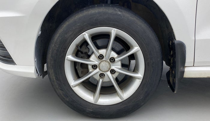 2019 Volkswagen Ameo Trendline 1.0, Petrol, Manual, 64,258 km, Left Front Wheel