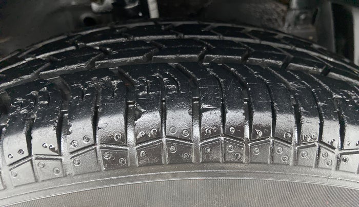 2015 Maruti Swift Dzire VDI ABS, Diesel, Manual, 17,558 km, Right Front Tyre Tread