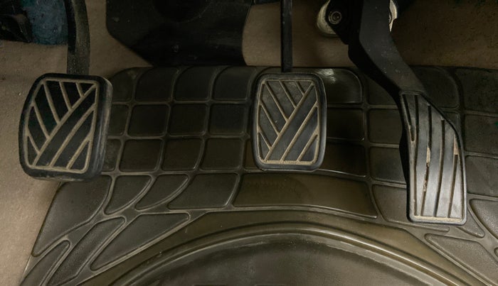 2015 Maruti Swift Dzire VDI ABS, Diesel, Manual, 17,558 km, Pedals