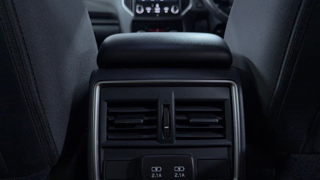 2024 Subaru Forester 2.5i (awd), Automatic, 31895 km, Rear A/C Vent