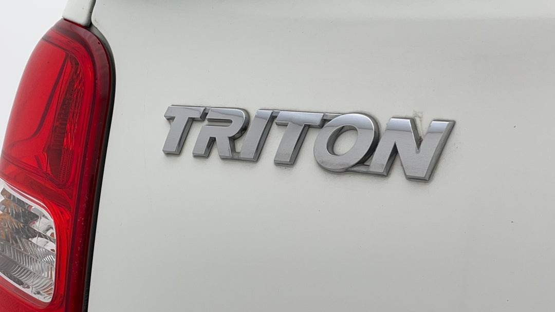 Badge (Boot Left Side)