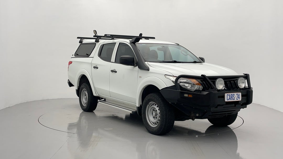 Right Front Diagonal (45- Degree) View