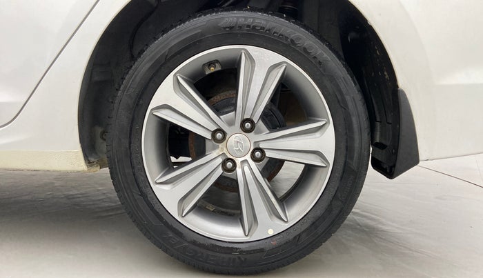 2019 Hyundai Verna 1.6 SX VTVT AT (O), Petrol, Automatic, 41,374 km, Left Rear Wheel