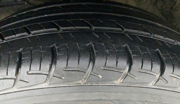 2016 Maruti Baleno SIGMA 1.2 K12, Petrol, Manual, 17,236 km, Left Front Tyre Tread